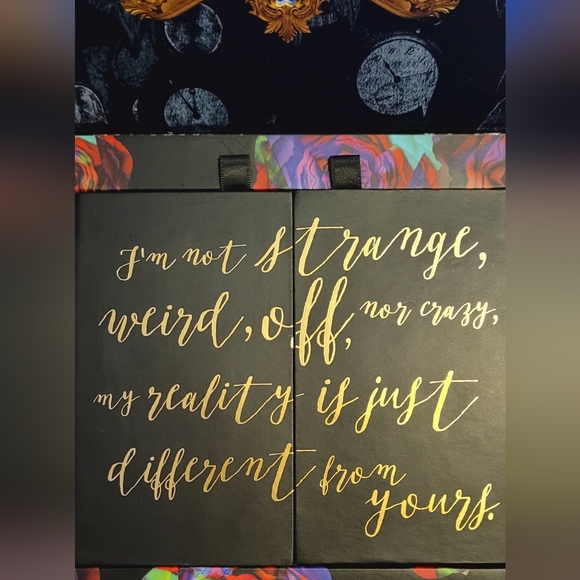 NWOT Urban Decay Disney Alice Through The Looking Glass Eyeshadow Palette - Picture 8 of 9